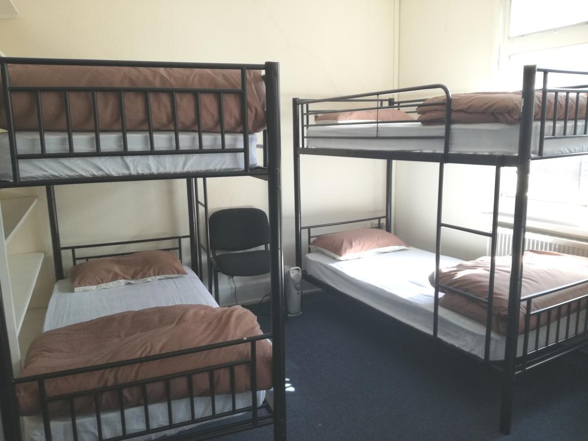 Amity Hostel Лондон Экстерьер фото