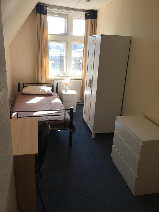 Amity Hostel Лондон Экстерьер фото