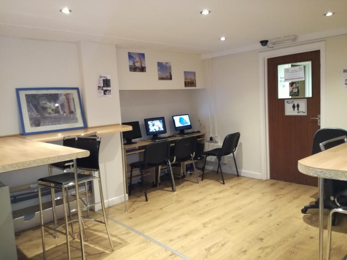 Amity Hostel Лондон Экстерьер фото